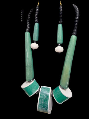 EXOTIC NECKLACE